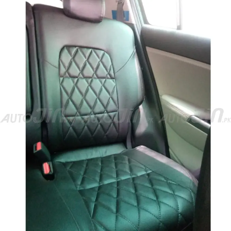 Black Diamond-Pattern Seat Covers For 2019–2023 Kia Sportage 1