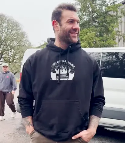 Bus Logo Hoodie – Extended Sizes Up To 5Xl 1
