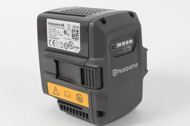 Husqvarna Bli80 Replacement Battery Pack (Model 967241801) 1