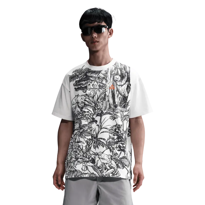 Nike Acg Men'S Dry-Fit T-Shirt – Jungle Camo Print 1