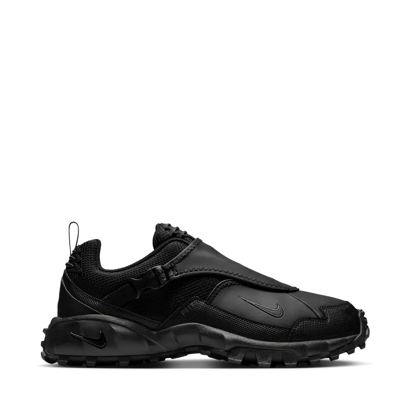 Nike Acg Phassad Trail-Ready Outdoor Shoe 1