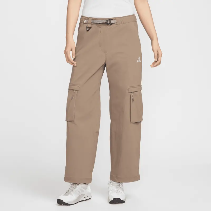 Nike Acg Smooth Summit V2 Cargo Pants – Women’S 1