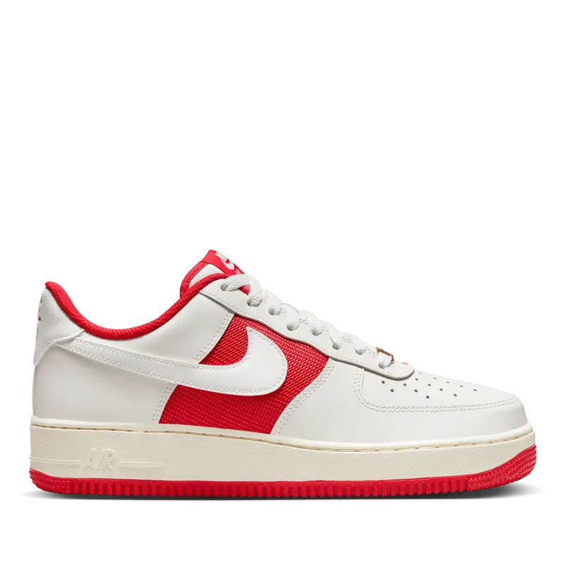 Nike Air Force 1 '07 Classic Low-Top Sneakers 1