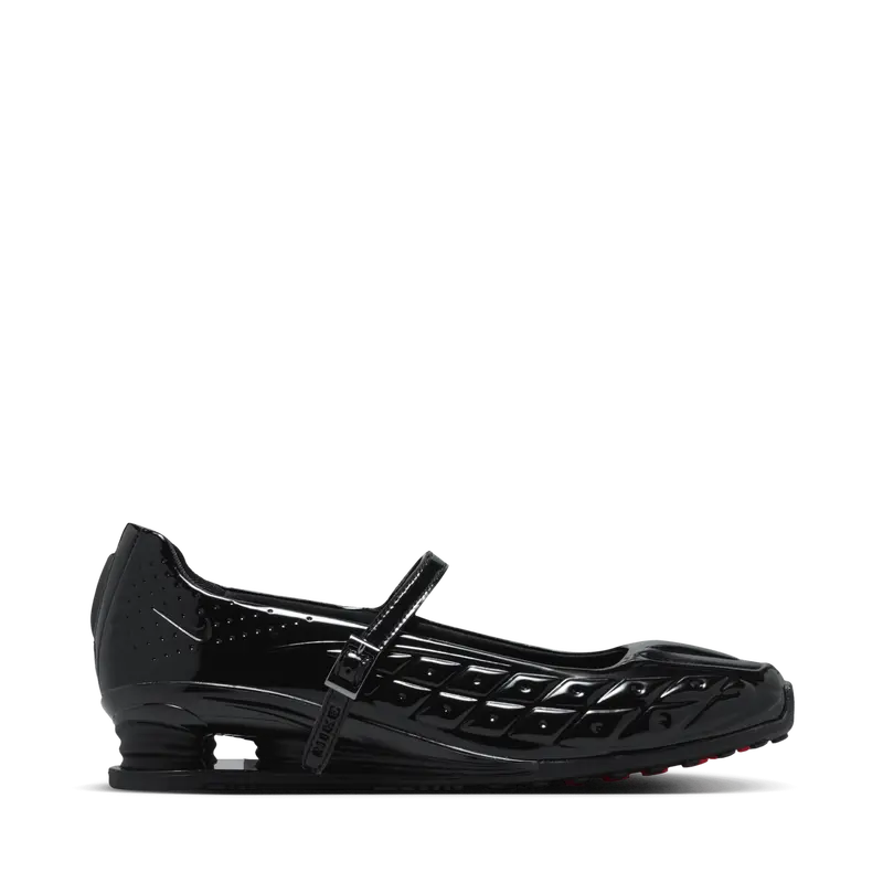 Nike Shox Z Calistra Women’S Lifestyle Sneakers 1