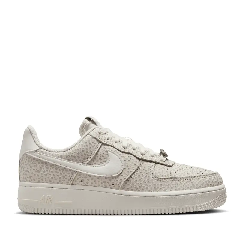 Nike Women’S Air Force 1 ’07 Premium Sneaker 1