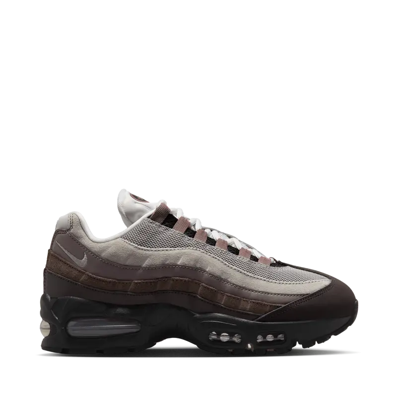 Nike Women'S Air Max 95 Lifestyle Sneakers 1