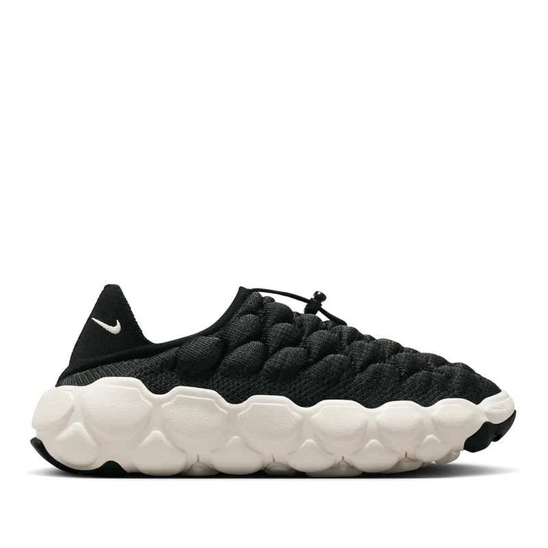 Nike Women’S Flyknit Haven Walking Shoes 1