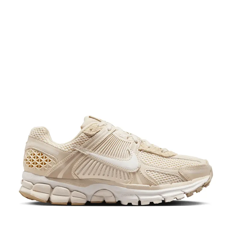 Nike Women'S Zoom Vomero 5 Cushioned Running Shoes 1