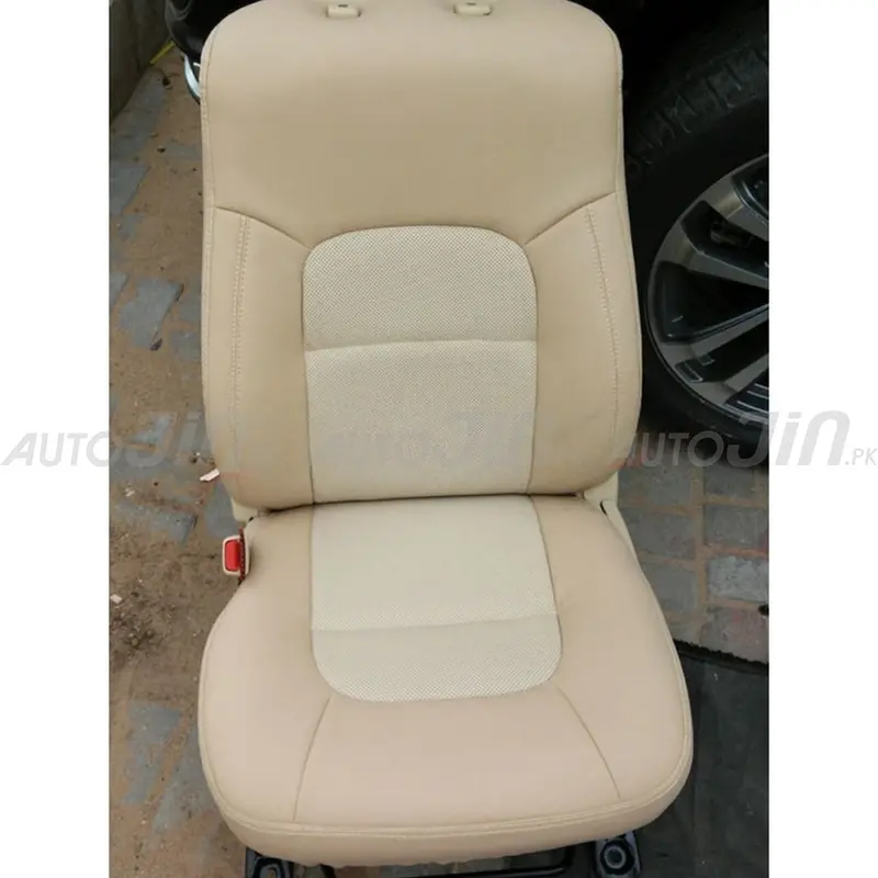Premium Beige Car Seat Covers For Large Suvs And 4X4 Vehicles (7 Seats) 1