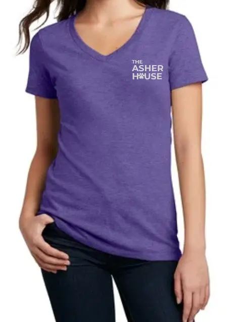 Women’S V-Neck T-Shirt With Subtle Left-Chest Logo 1
